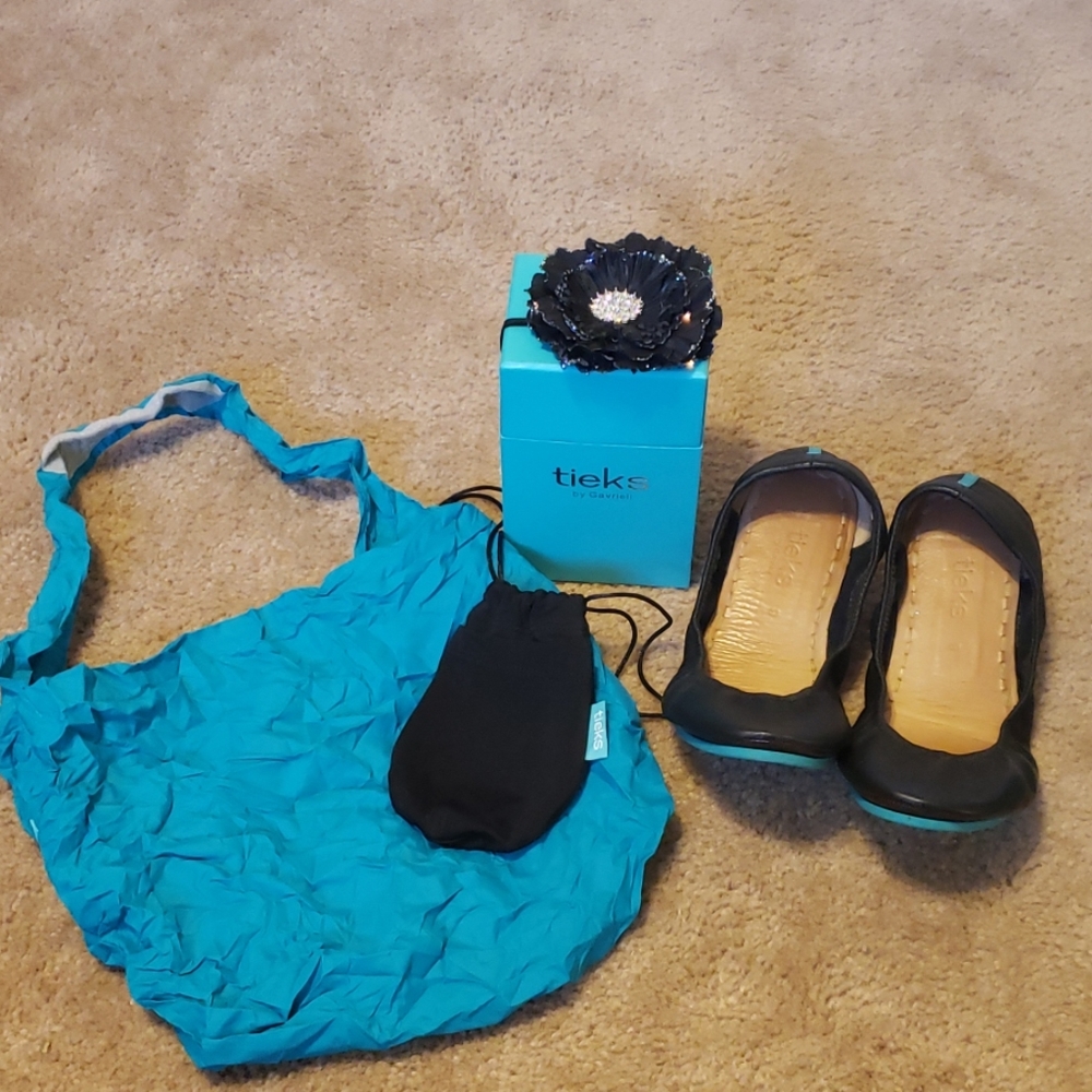 Tieks matte black size 9